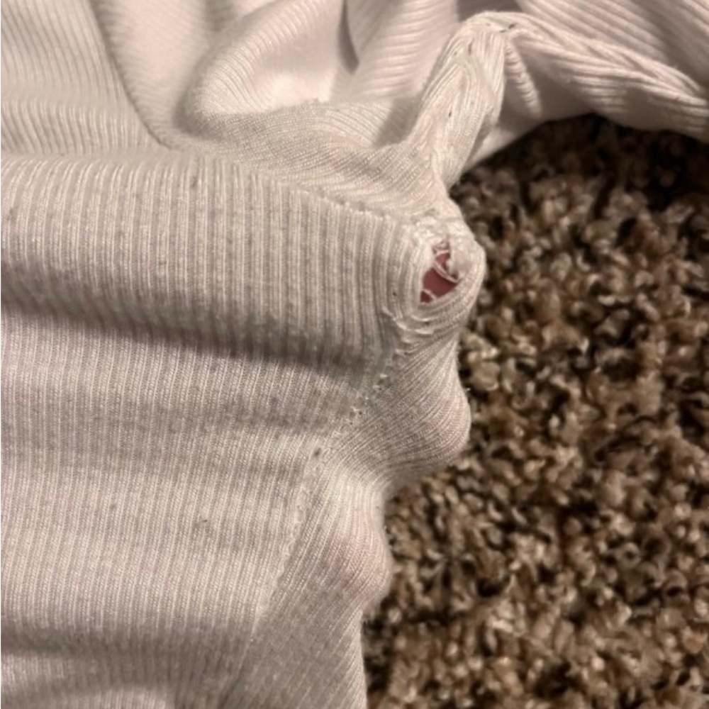 COPY - Joah Brown Fitted Cropped Long Sleeve Ribbed Top white S/M - Picture 8 of 8